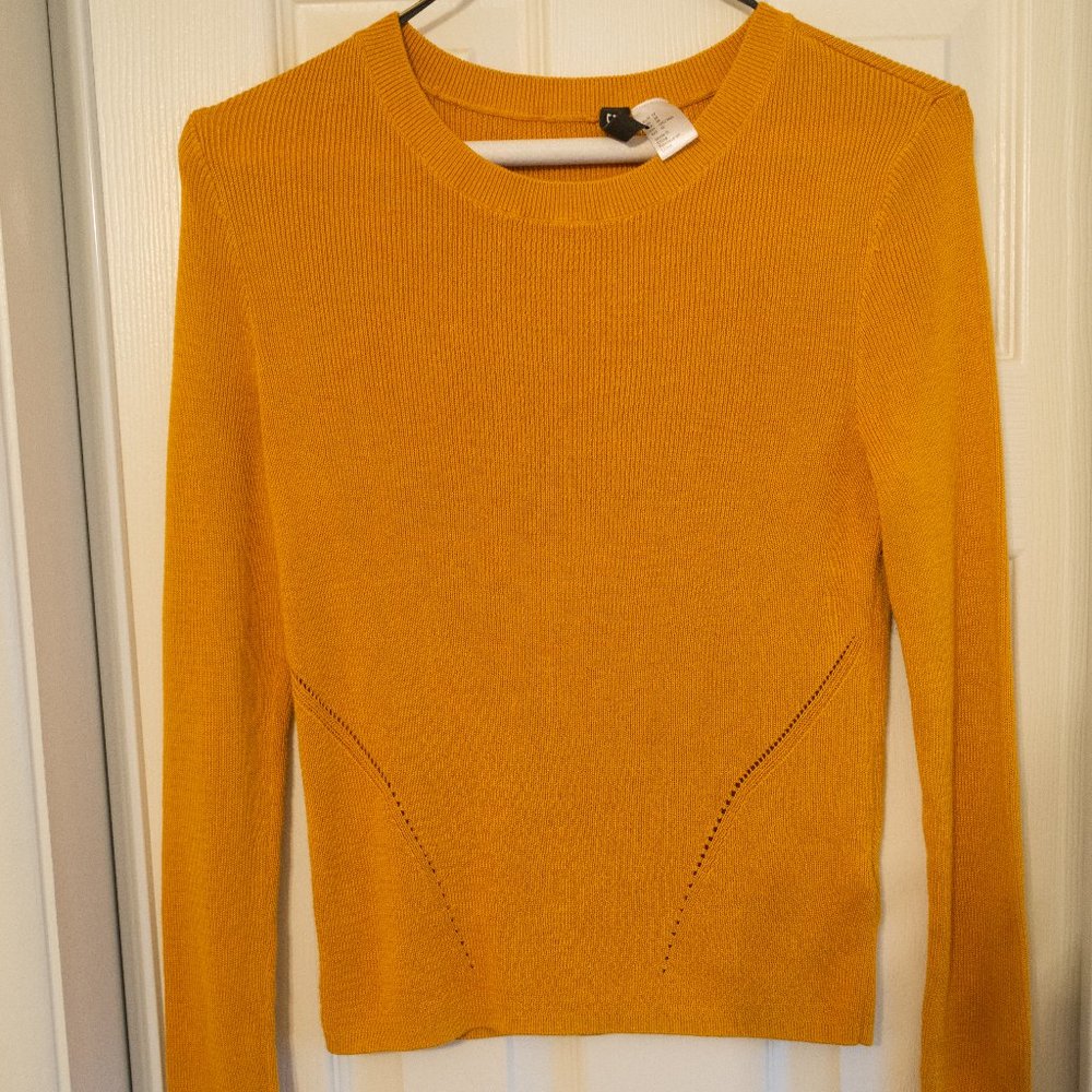 H&M Medium Yellow Crew Neck Sweater